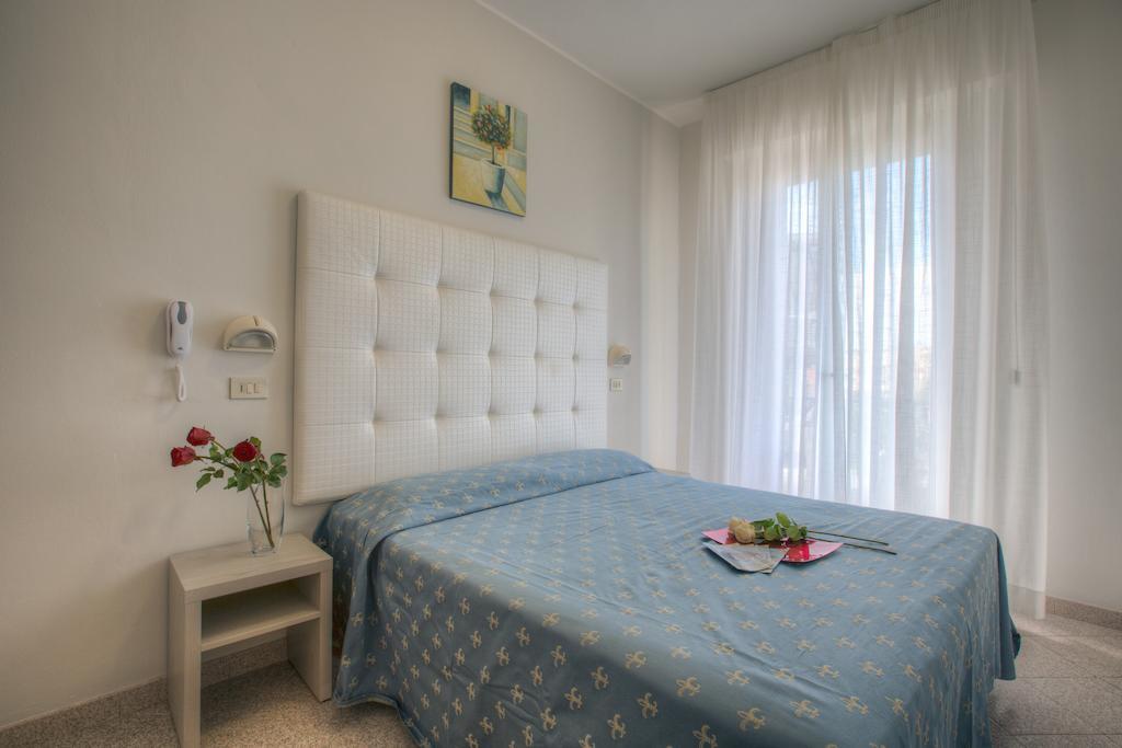 Hotel Olympia Gabicce Mare Ruang foto