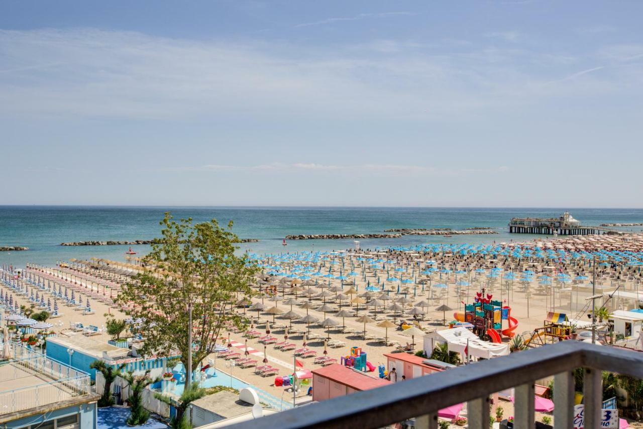 Hotel Olympia Gabicce Mare Bagian luar foto